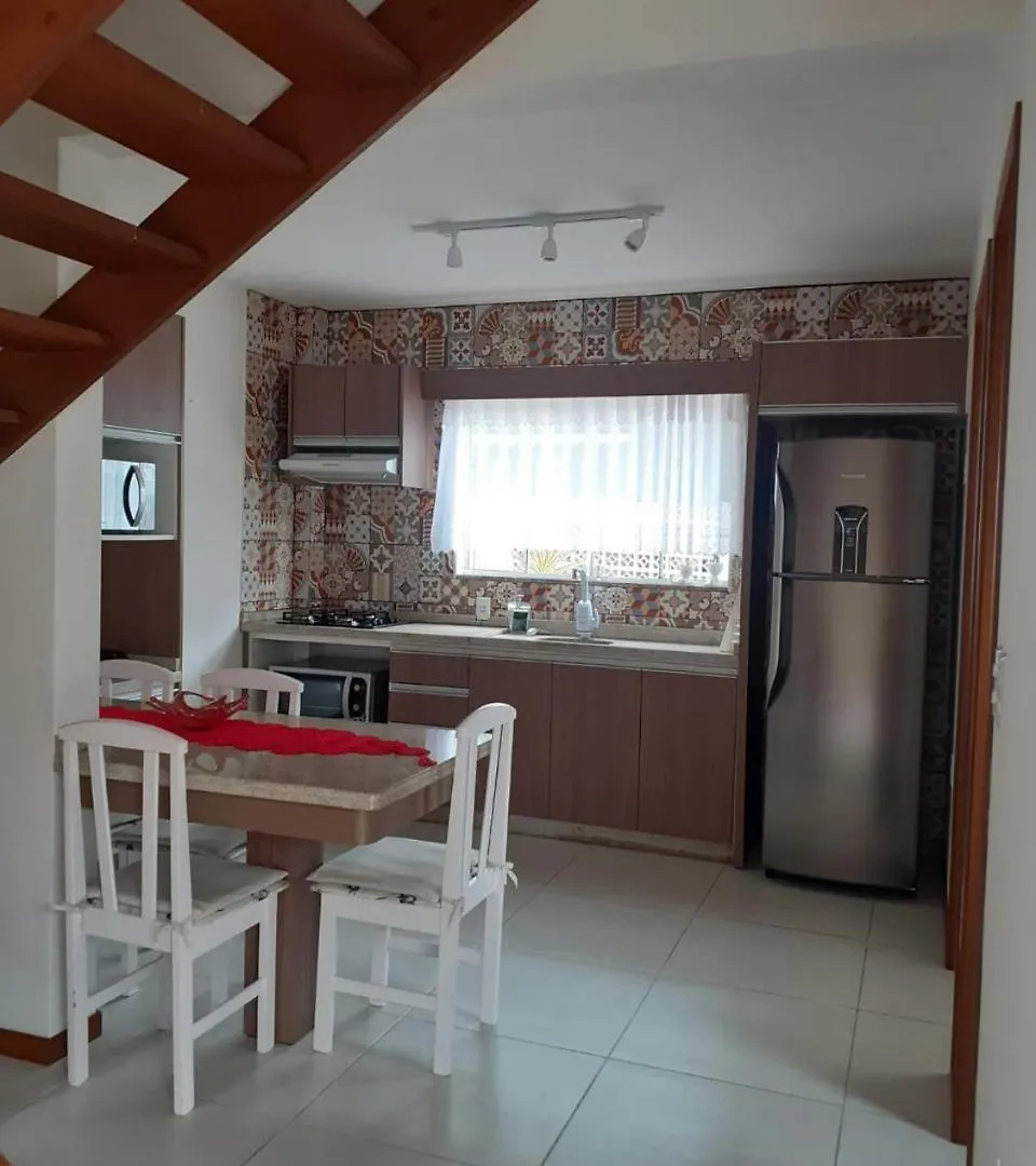 Casa Temporada Garopaba contacts